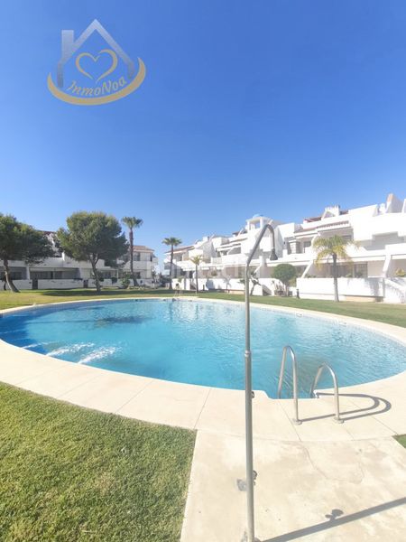 Foto 923a6a08-65f7-4ca4-8fd6-adf2013a4e8c. Apartament amb xemeneia aparcament piscina a Islantilla golf Islantilla