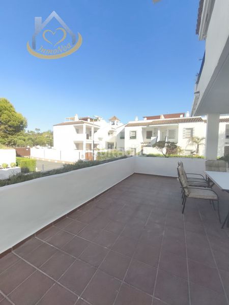 Foto ab26764a-ed46-4d80-b03c-e4f6bf13d57e. Apartament amb xemeneia aparcament piscina a Islantilla golf Islantilla