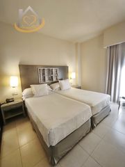 Apartament a Cartaya. Inversión hotelera premium en costa de la luz: rentabilidad gara