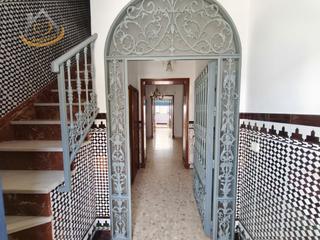 Casa adossada  Calle mayor. Vivienda en venta en pleno centro de lepe (calle mayor Casa adossada  Calle mayor. Vivienda en venta en pleno centro de lepe (calle mayor