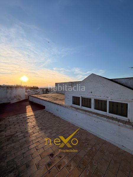 Foto 0887e68d-d85c-4e24-8839-47abaf21cc7d. Casa amb aparcament a Carmona