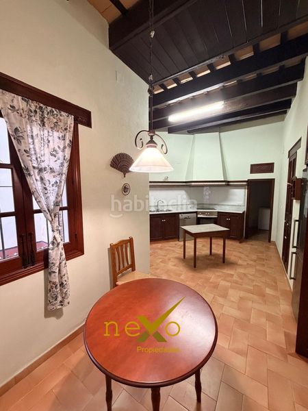 Foto 3620e3d3-8454-4958-af78-030906fa8403. Casa amb aparcament a Carmona