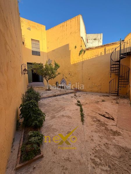 Foto 5d93b932-3dae-4835-9845-f523ef03f00f. Casa amb aparcament a Carmona