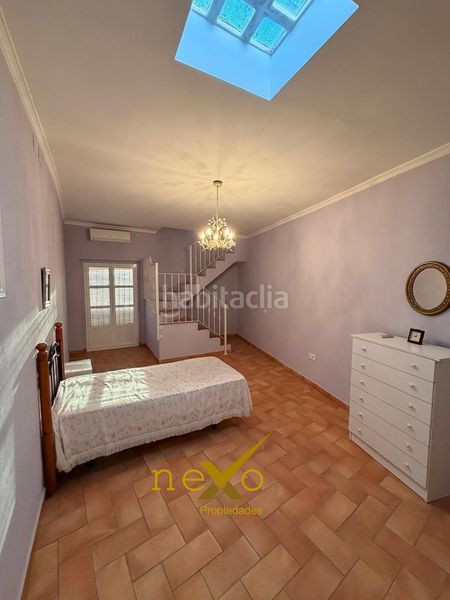 Foto 8f1fd7c3-38ba-4722-a185-a3fba4883cd7. Casa amb aparcament a Carmona
