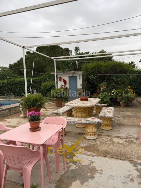 Foto 53175d40-5431-44eb-b25a-8d37168e999e. Xalet amb aparcament piscina a Carmona