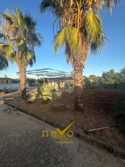 Chalet à Carmona. Oportunidad única en urbanización la celada confort y naturaleza
