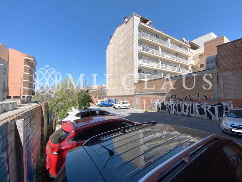 Foto 00a0fe69-5caa-408b-875c-d7883c5d110e. Terreny residencial a Plaça Catalunya Manresa