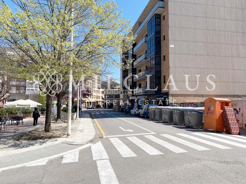 Foto 7b096f46-cd33-42f8-b4b0-9ba18d2084be. Terreny residencial a Plaça Catalunya Manresa