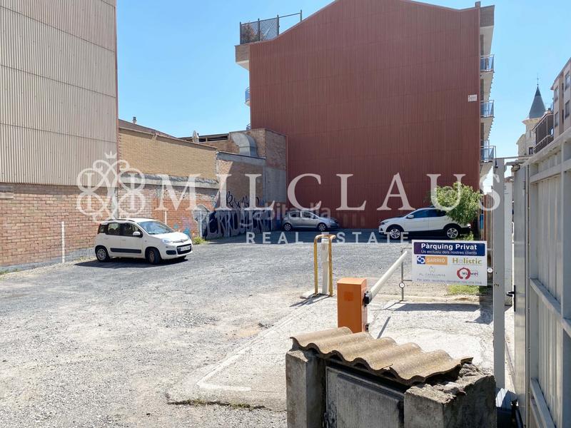 Foto 989dead6-5041-44ba-8000-774fd736f211. Terreny residencial a Plaça Catalunya Manresa