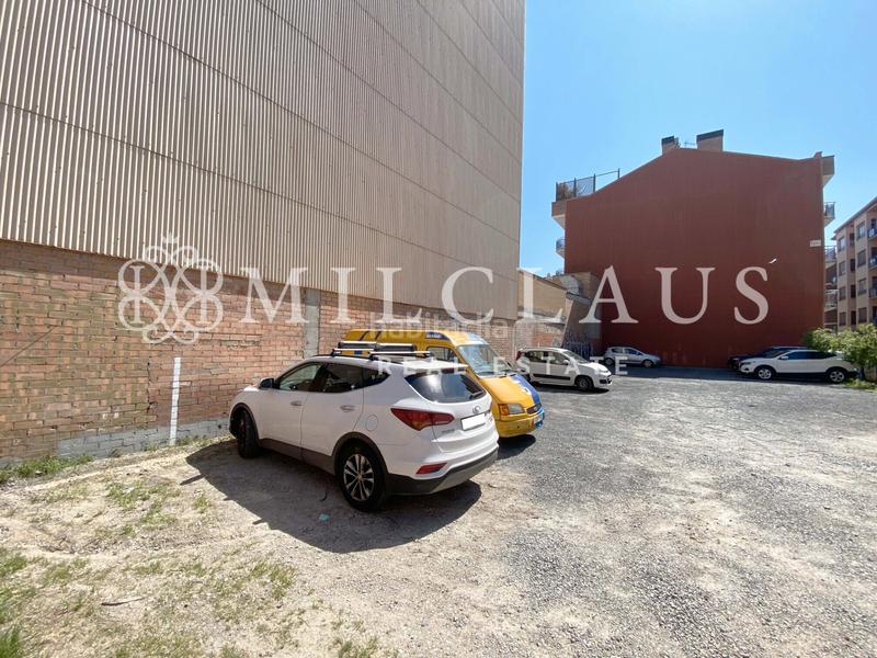Foto ceacb110-c296-450a-8e41-199b70441f4e. Terreny residencial a Plaça Catalunya Manresa