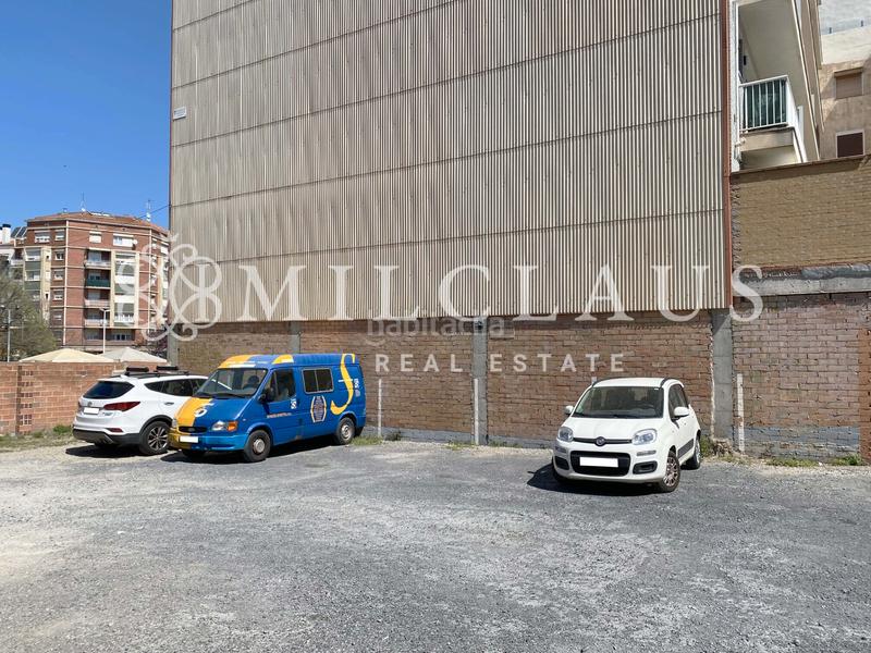 Foto dfacd686-0416-474a-81e0-b03cd986db11. Terreny residencial a Plaça Catalunya Manresa