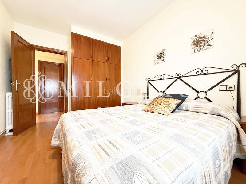 Foto d46e410a-f4f6-4d34-8581-906cf938d333. Casa amb xemeneia calefacció aparcament piscina a Terrassa