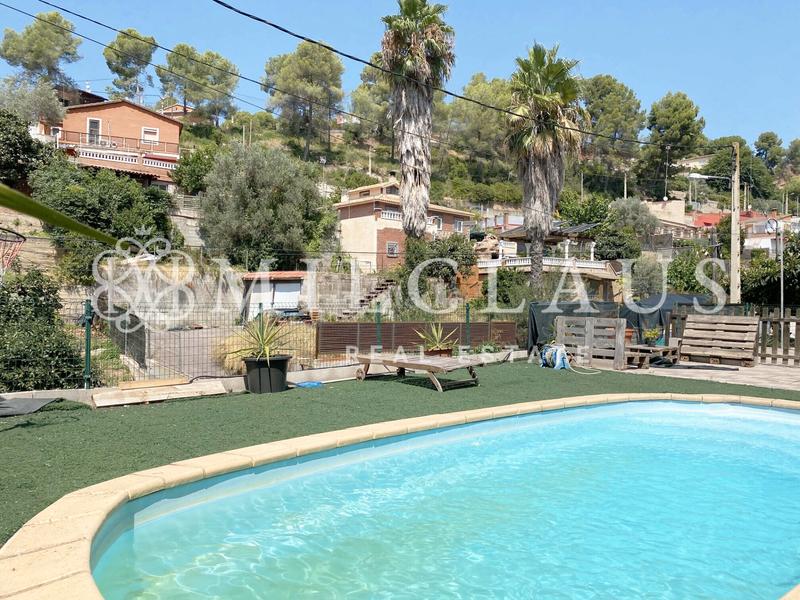 Foto 35eb67aa-434c-49d6-b676-397076381b17. Casa amb calefacció aparcament piscina a Castellnou-Can Mir-Can Solà Rubí