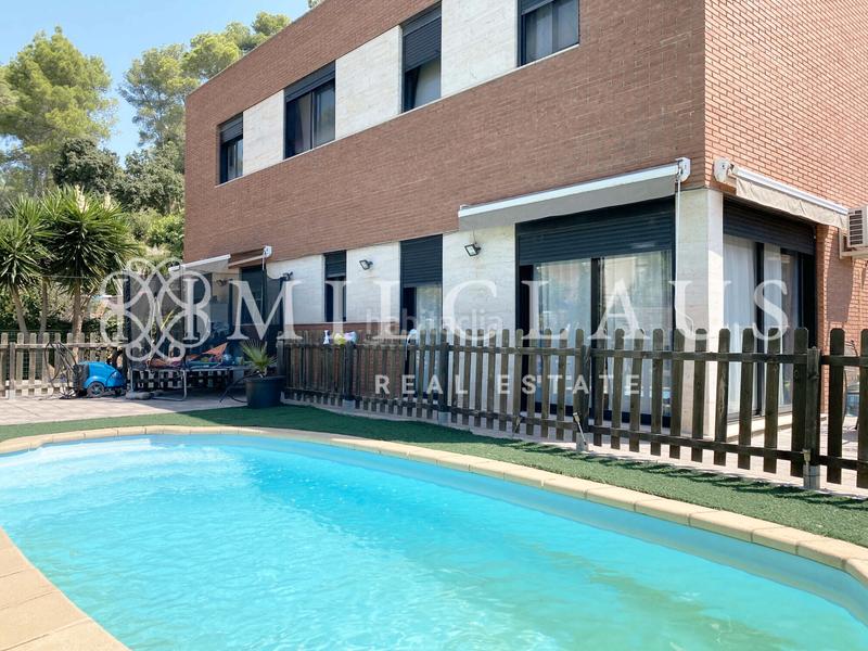 Foto 36b22ab2-8dbb-4eb0-b375-766eb7397076. Casa amb calefacció aparcament piscina a Castellnou-Can Mir-Can Solà Rubí