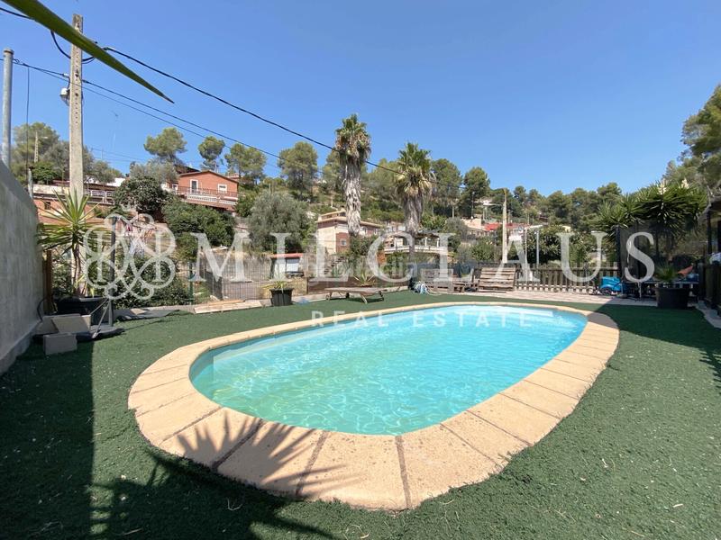 Foto 90575f11-398a-4b23-a3b6-d17dc296cfbf. Casa amb calefacció aparcament piscina a Castellnou-Can Mir-Can Solà Rubí