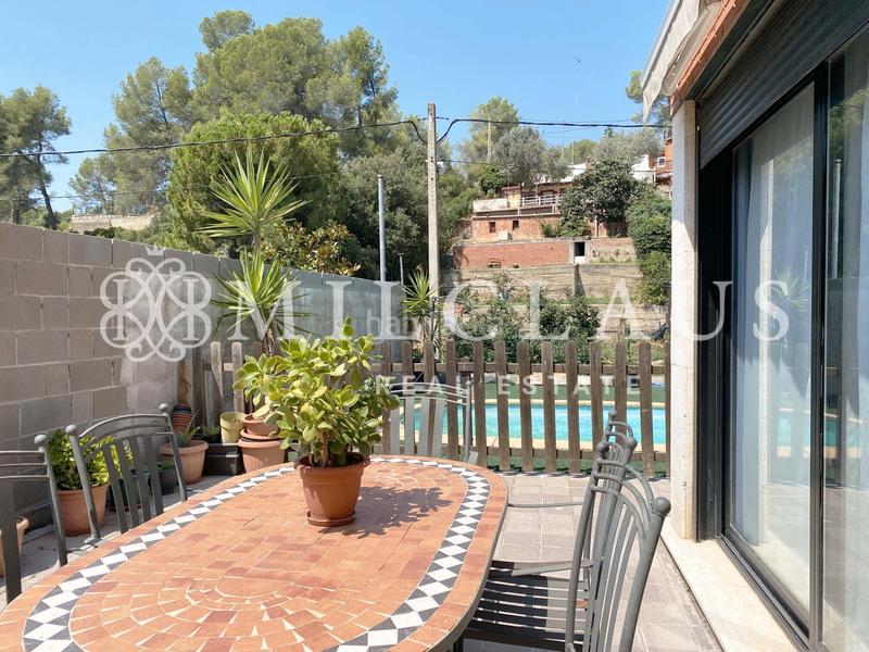 Foto c7120596-aa3e-4acc-8d33-9323a981b964. Casa amb calefacció aparcament piscina a Castellnou-Can Mir-Can Solà Rubí