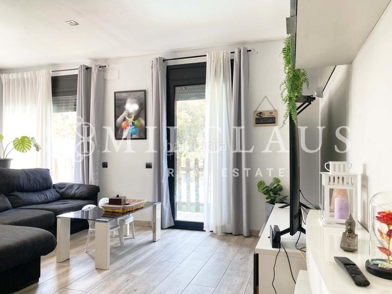 Foto ea7f5818-d285-4b80-9389-aaae3d7a574a. Casa amb calefacció aparcament piscina a Castellnou-Can Mir-Can Solà Rubí