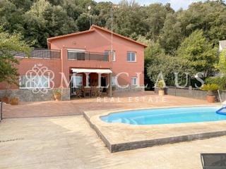 Casa  Carrer del mas pons. Fantástico chalé independiente con vistas al mar en el parque na
