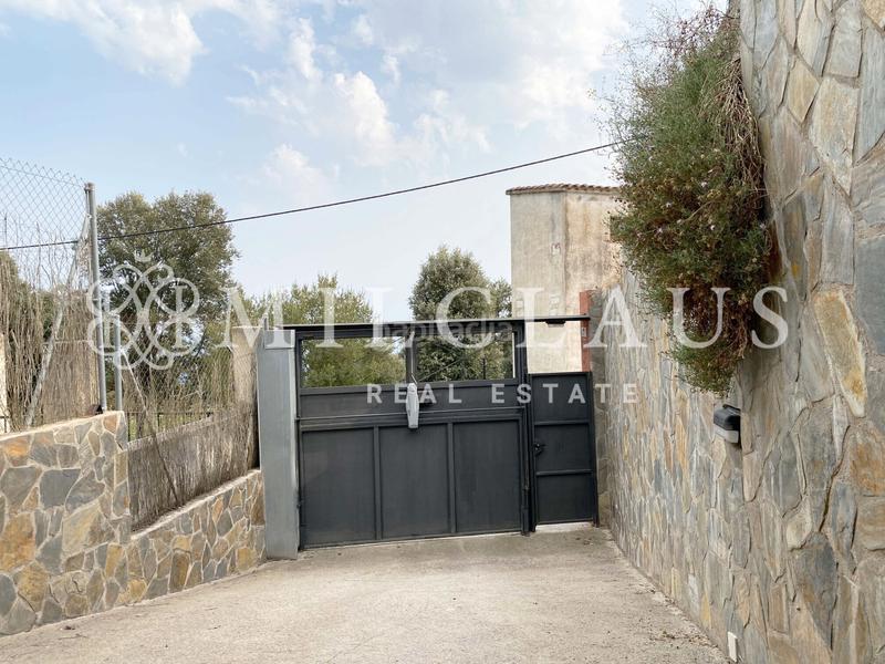 Foto 75de002c-7f15-495f-8491-53a8fb16eef9. Casa amb xemeneia calefacció aparcament piscina a Sant Iscle de Vallalta