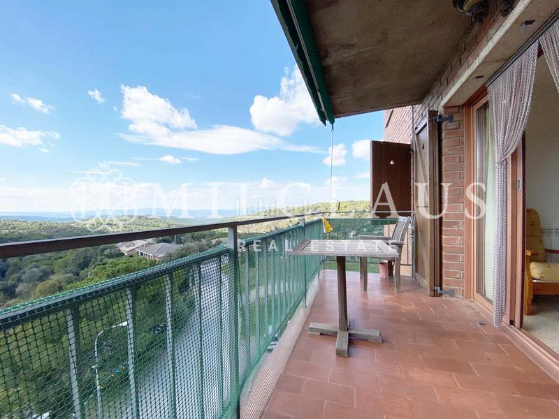 Foto 1358cf69-fef0-4a31-b3f9-ad53e050faad. Piso práctico piso esquinero y soleado en Talamanca