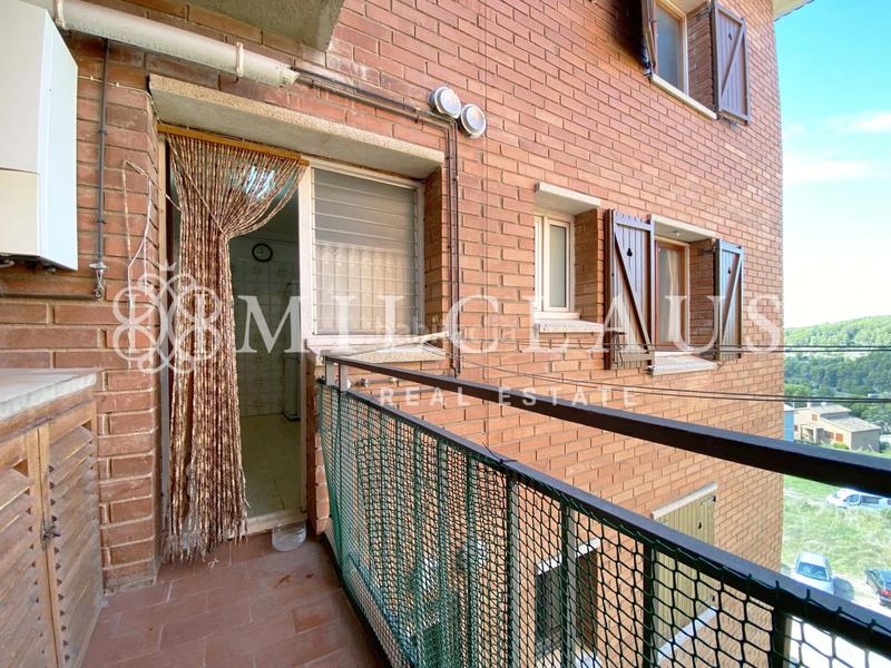 Foto 44a507d5-69c7-498a-ad1c-183dcde32ddf. Piso práctico piso esquinero y soleado en Talamanca