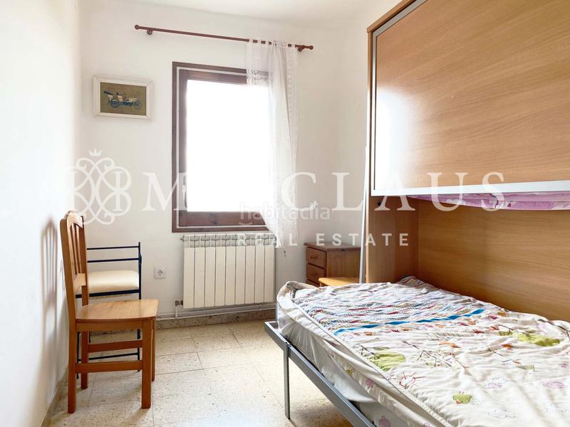 Foto 5fab00be-49ad-473e-aa05-31b3dce62122. Piso práctico piso esquinero y soleado en Talamanca