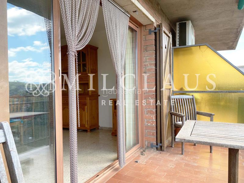 Foto a4ebd92e-de66-4d16-ae76-0b5ae8090183. Piso práctico piso esquinero y soleado en Talamanca