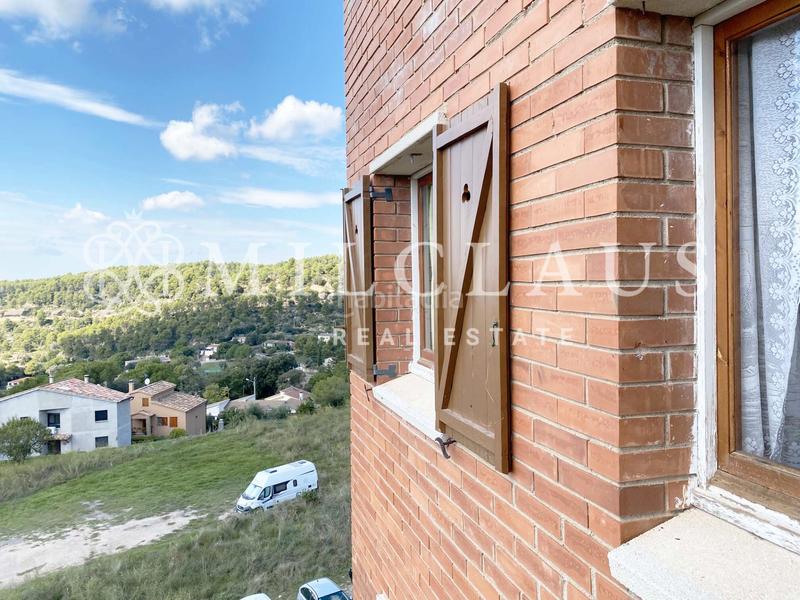 Foto b2532f92-caec-465c-8bc0-d463aa476224. Piso práctico piso esquinero y soleado en Talamanca