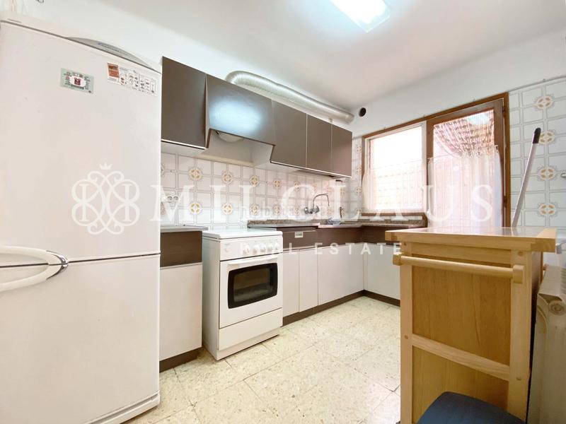 Foto d6efcd69-17a9-44f1-82ac-be9bcd63e4cd. Piso práctico piso esquinero y soleado en Talamanca