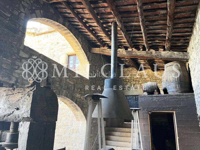 Foto a8ea5e30-ad16-481a-a306-44620e7b4cba. Masia a desconocido 10 a Talamanca