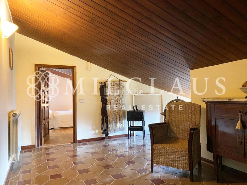 Foto becb2b32-43bc-4e70-ad48-2b9cc1ead05b. Masia a desconocido 10 a Talamanca