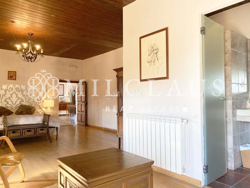 Foto d6ccb360-a7d4-4464-9131-8bfe29b98eff. Masia a desconocido 10 a Talamanca