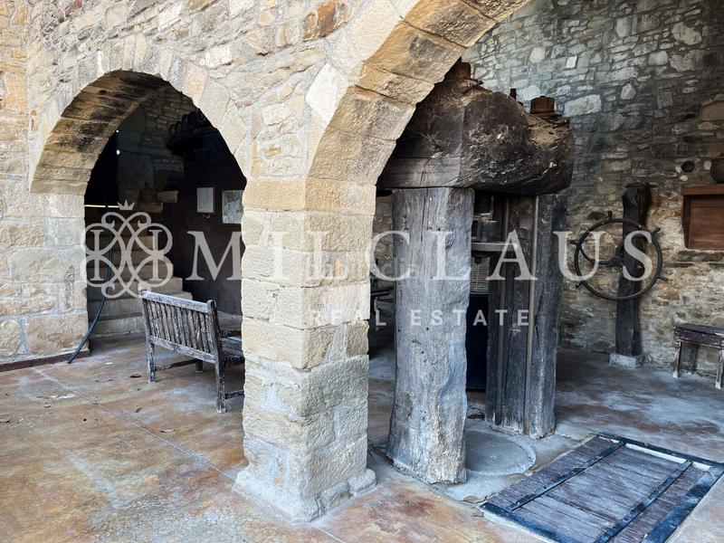 Foto eb481bb7-0499-4408-84a3-7f6065a826bd. Masia a desconocido 10 a Talamanca