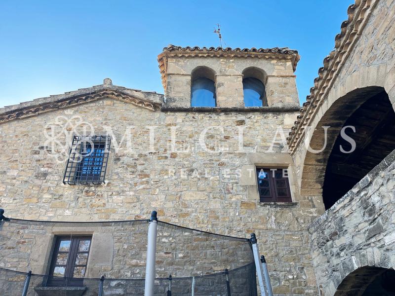 Foto fa2f9d49-298f-4005-89ec-f984dbdd711d. Masia a desconocido 10 a Talamanca