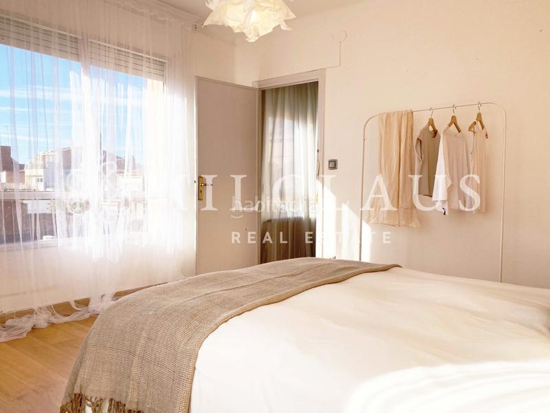 Foto 3cdef51b-06b2-495c-b703-e9f9e5952e67. Flat with fireplace heating in Barri del Centre Terrassa