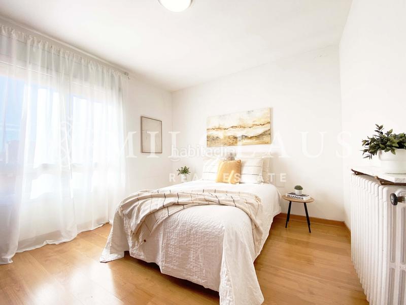 Foto 57301a8c-69a1-4eb7-a6ca-51d9320e8d2b. Flat with fireplace heating in Barri del Centre Terrassa