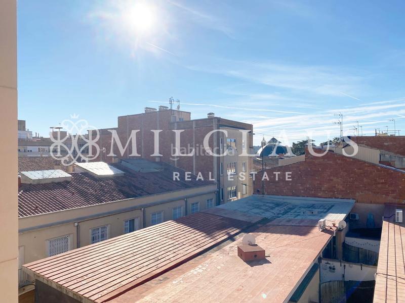 Foto 715f7756-767a-4129-8e57-298f4bdbf86a. Flat with fireplace heating in Barri del Centre Terrassa