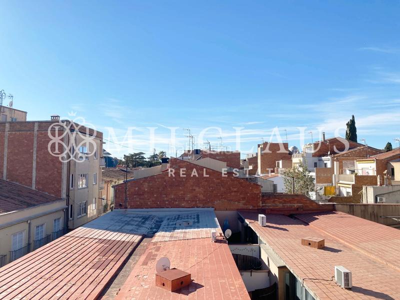 Foto 9efe5a16-27de-4189-9f30-ad0a3cc43c71. Flat with fireplace heating in Barri del Centre Terrassa