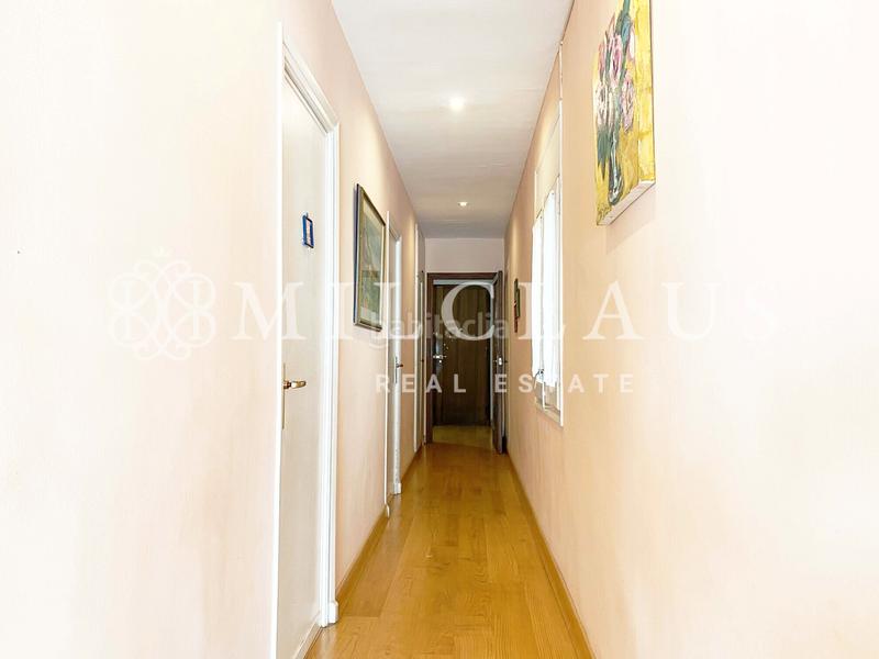 Foto c077662d-4711-48a1-a0d5-ad4e96d51147. Flat with fireplace heating in Barri del Centre Terrassa