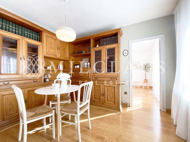 Foto d69a7a89-028b-475d-ba43-0667921014d8. Flat with fireplace heating in Barri del Centre Terrassa