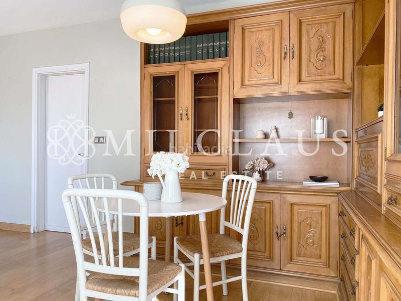 Foto d6af221d-2b69-410a-b52c-9fce82377a78. Flat with fireplace heating in Barri del Centre Terrassa