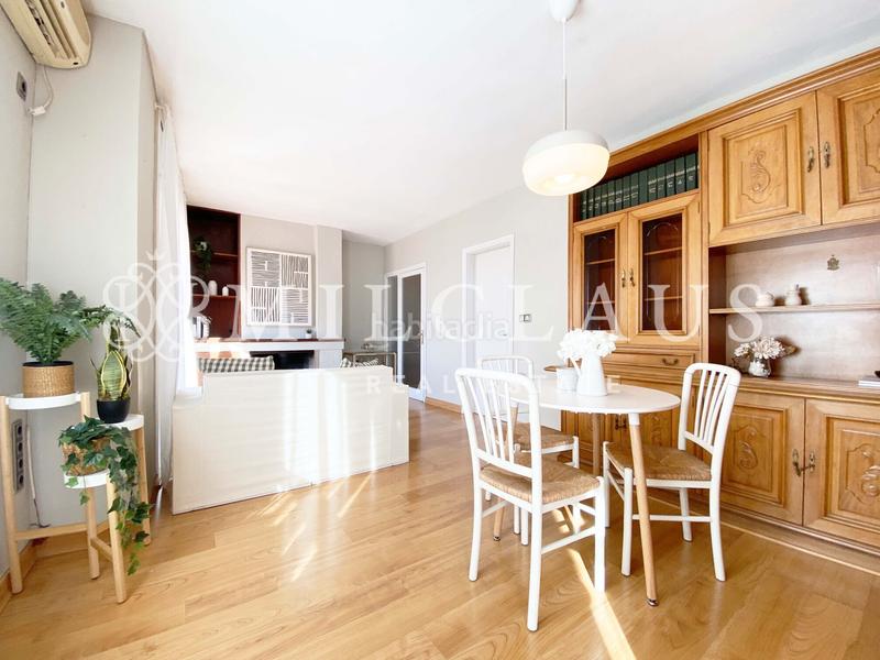 Foto dafae378-6502-4516-8580-b21b7d4d41c8. Flat with fireplace heating in Barri del Centre Terrassa