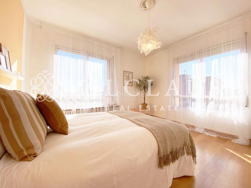 Foto dc071a8d-0f51-4483-b83d-73eaa3f33959. Flat with fireplace heating in Barri del Centre Terrassa