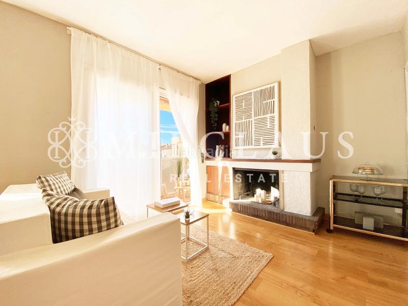 Foto ff0c5103-bde2-45dc-ae9e-1dea9f5e2591. Flat with fireplace heating in Barri del Centre Terrassa