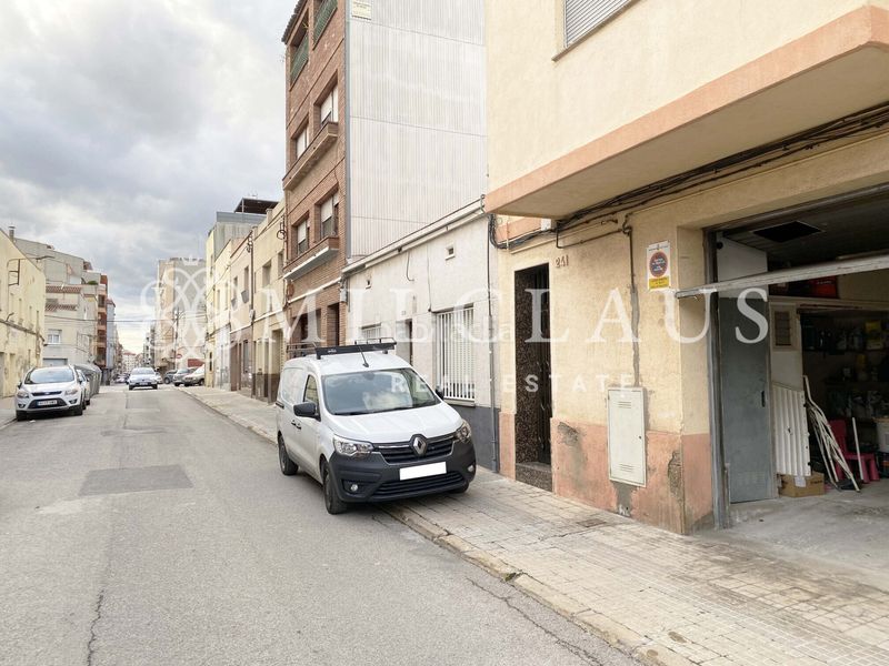 Foto 70ff824f-9ace-4da5-b50e-f31d8f54e05b. Aparcament cotxe a Sant Pere Nord Terrassa