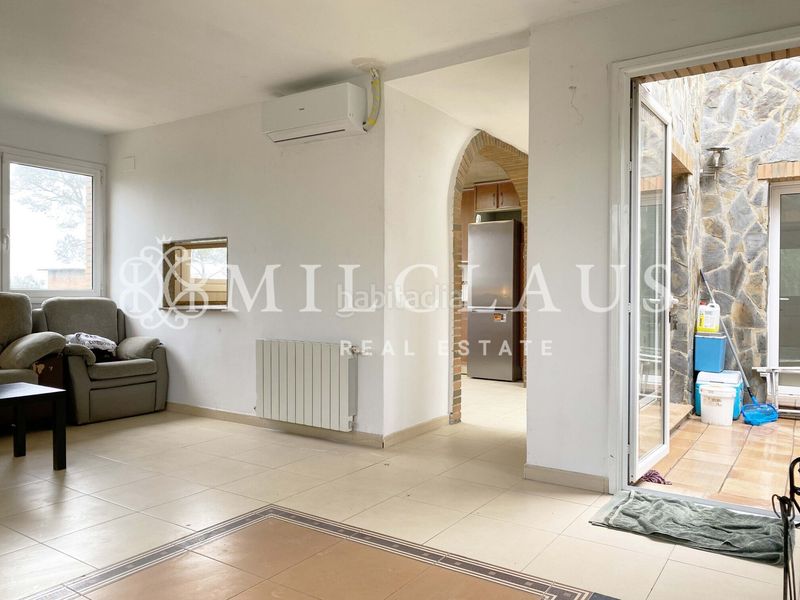 Foto 08b69969-9dee-4c60-a5e8-0312c2b0a6a1. Xalet amb xemeneia calefacció aparcament a Mediona