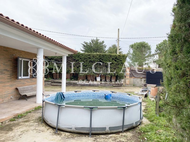 Foto 09ac8478-d10c-4a98-9524-21b086c5b089. Xalet amb xemeneia calefacció aparcament a Mediona