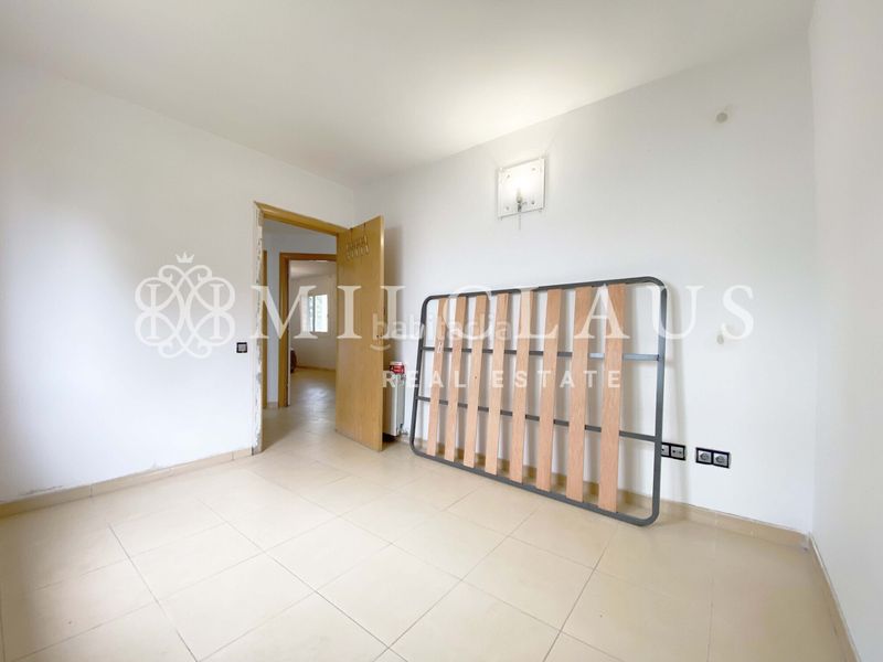 Foto 202b7418-52a4-4cdf-b1b0-6693d107d987. Xalet amb xemeneia calefacció aparcament a Mediona