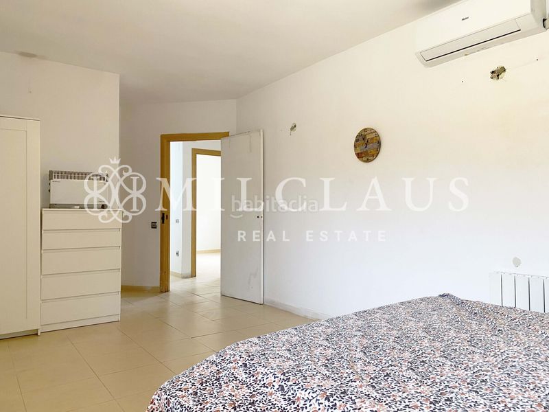 Foto 3bc42797-e815-440f-97a2-62c26e9fbd76. Xalet amb xemeneia calefacció aparcament a Mediona