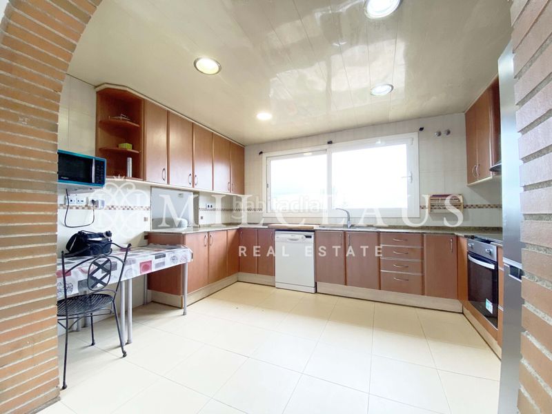 Foto 412d4f0b-d75a-41d6-83e1-91ec24baa641. Xalet amb xemeneia calefacció aparcament a Mediona